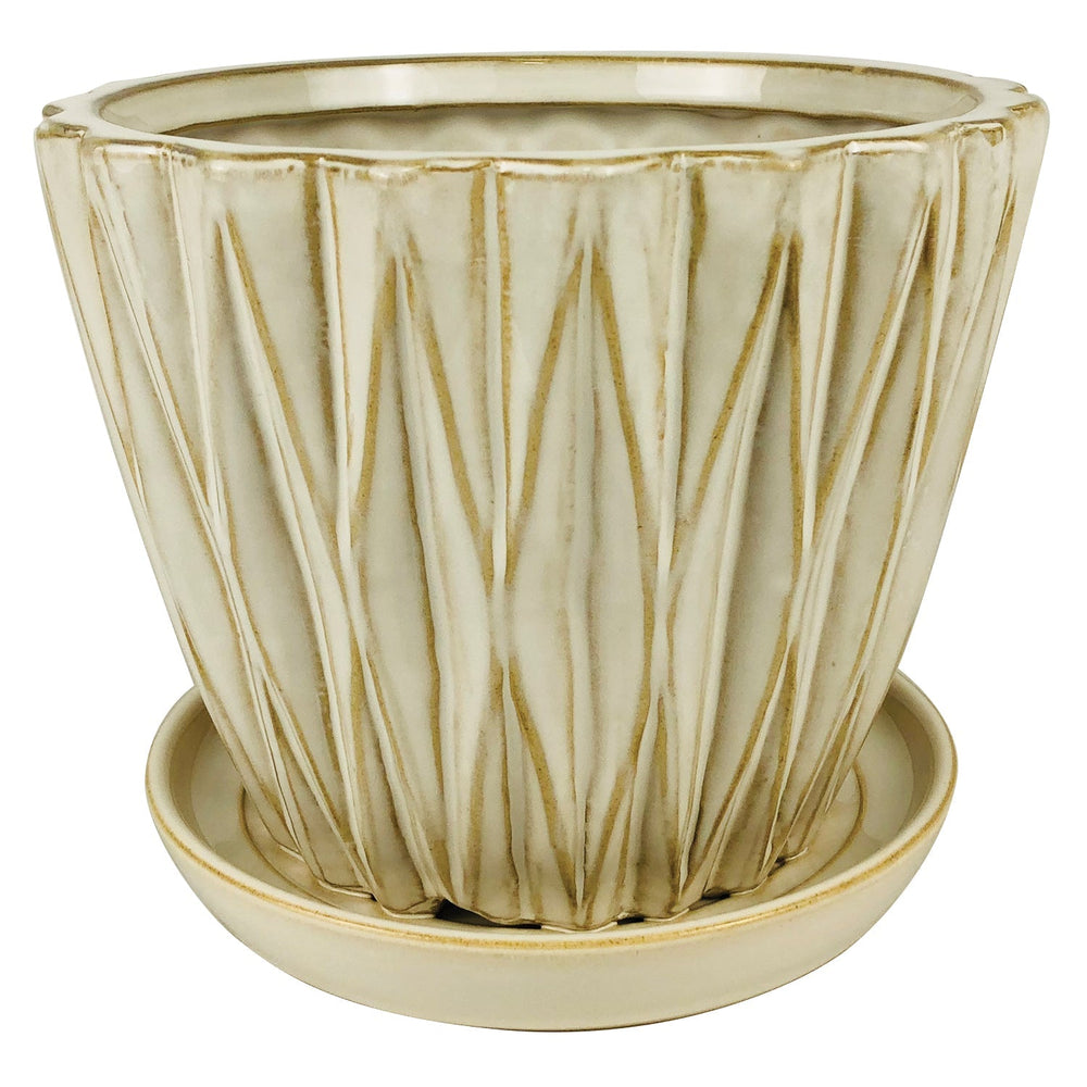 Dimensional Planter with Attached Saucer