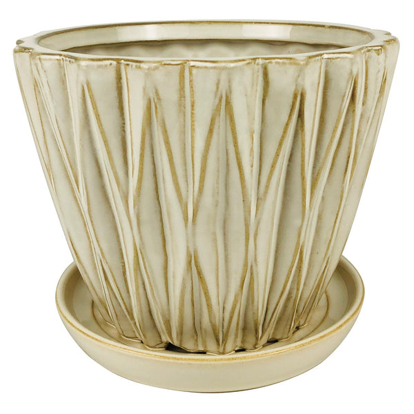 Dimensional Planter with Attached Saucer
