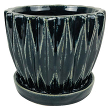 Dimensional Planter with Attached Saucer