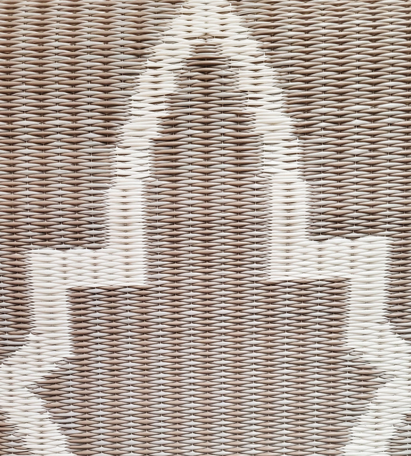Casa Blanca Sand & White