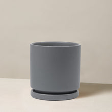 Isabella Planter