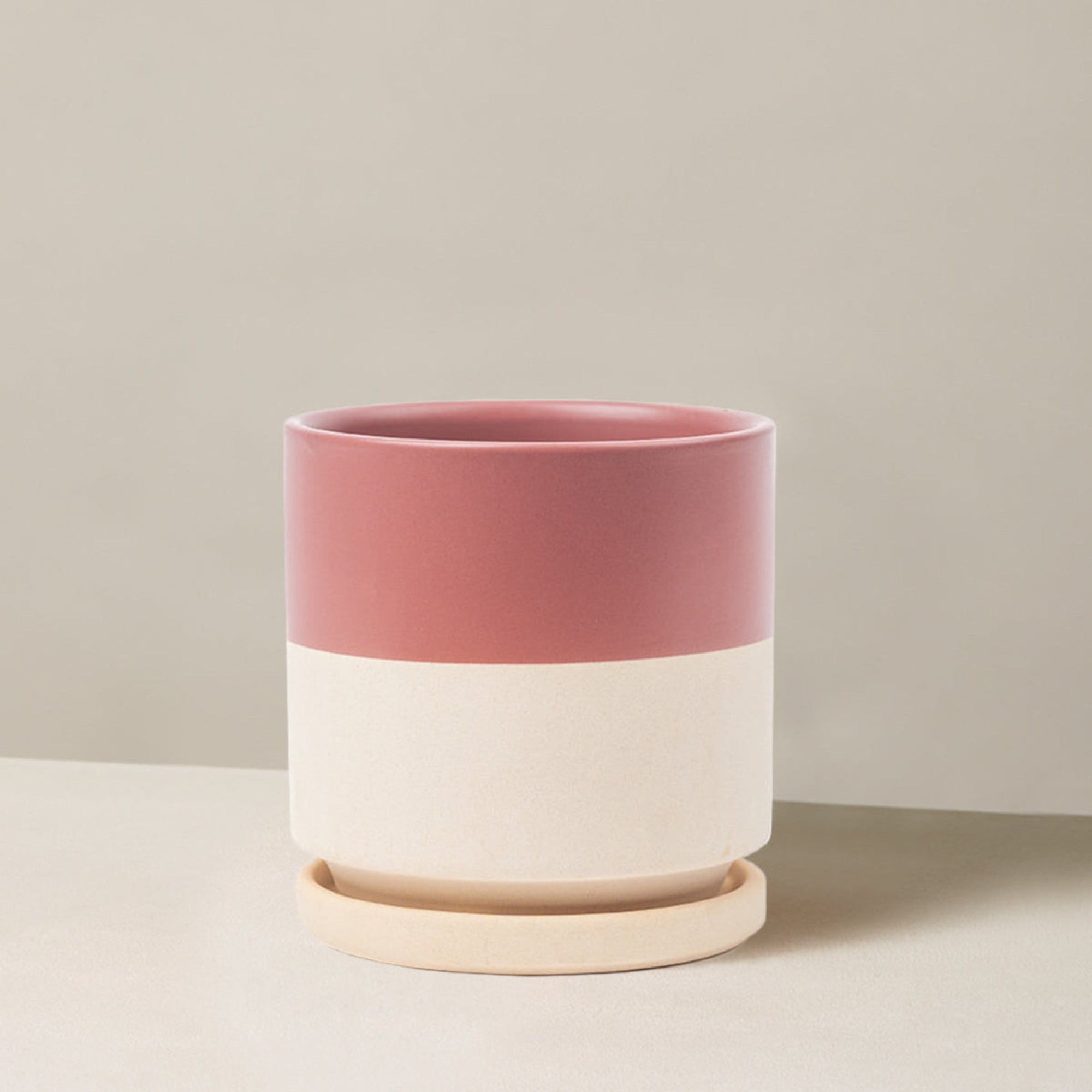 Isabella Planter